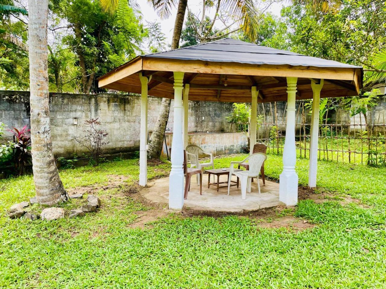 Secret Garden Mirissa Villa Exterior foto